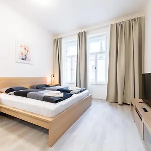  Apartament Borivojova 63